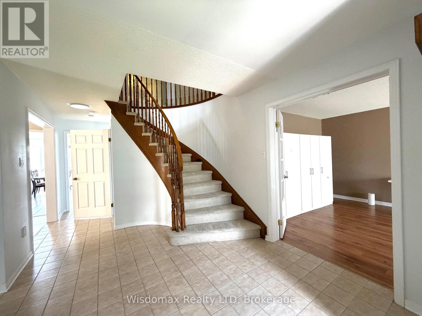 1 CRYSLER CRESCENT - 2