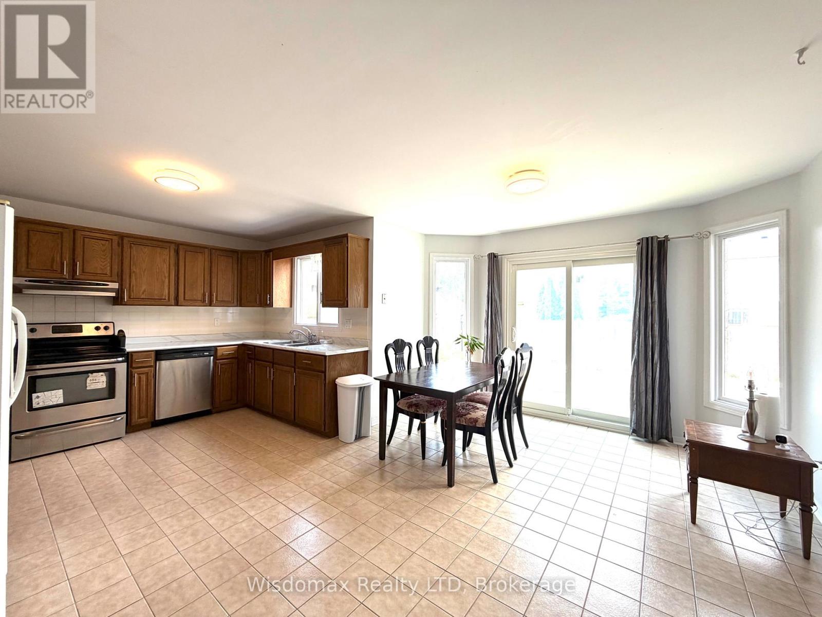 1 CRYSLER CRESCENT - 5