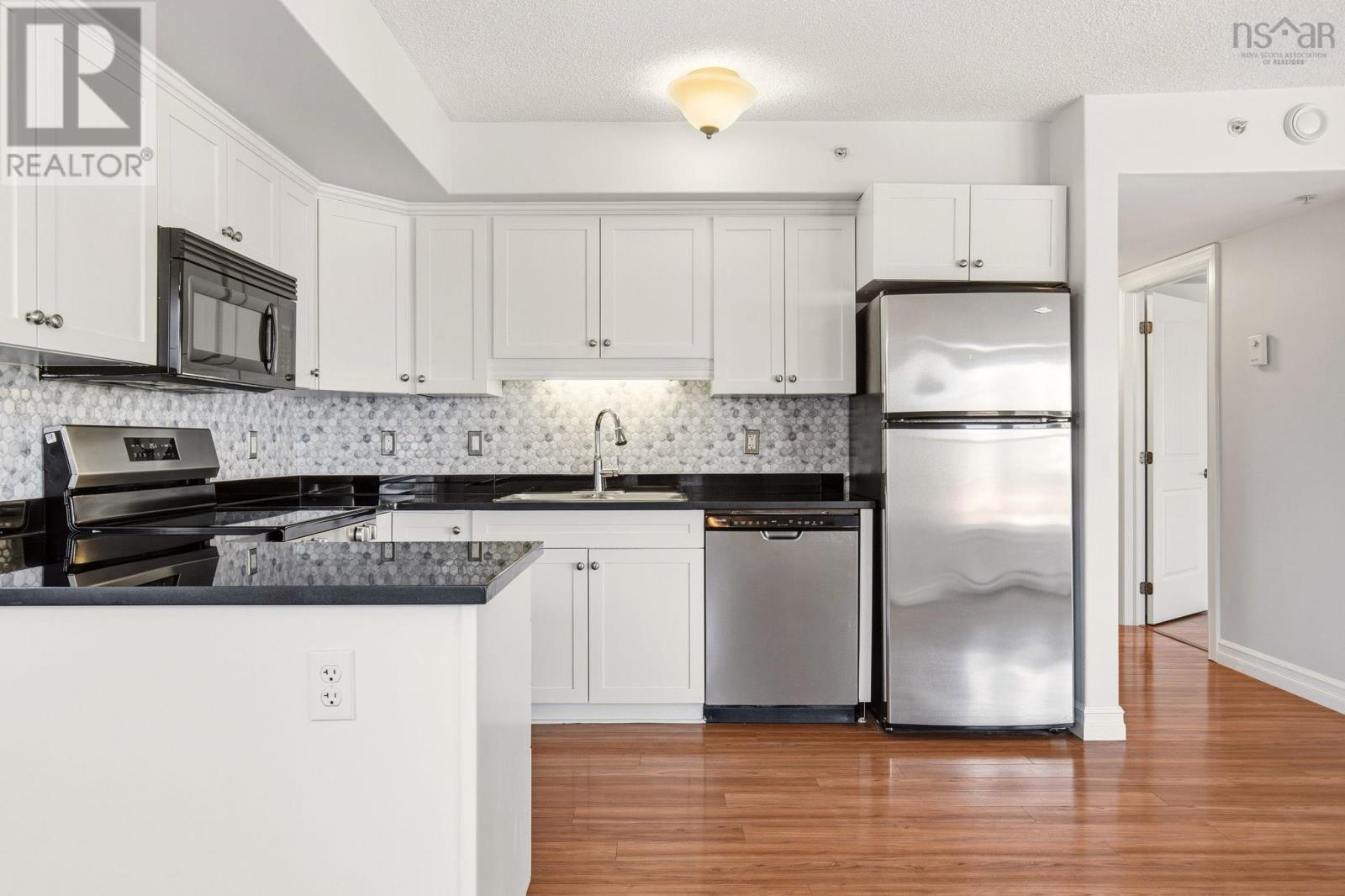 #601 5505 Falkland Street - 11