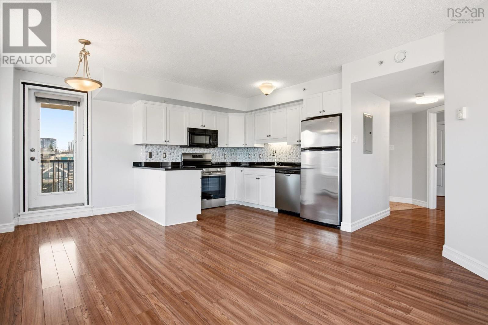 #601 5505 Falkland Street - 12