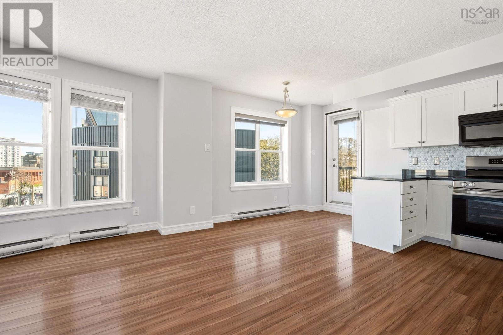 #601 5505 Falkland Street - 27