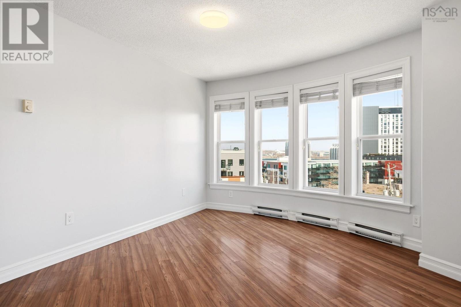 #601 5505 Falkland Street - 30