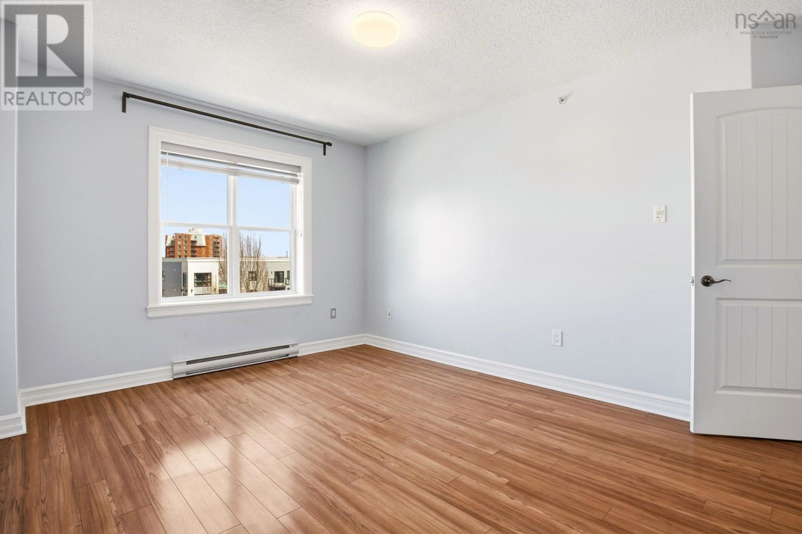 #601 5505 Falkland Street - 33