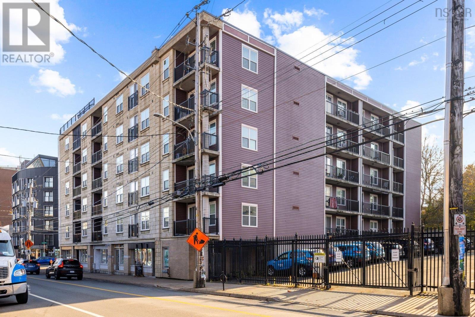 #601 5505 Falkland Street - 43
