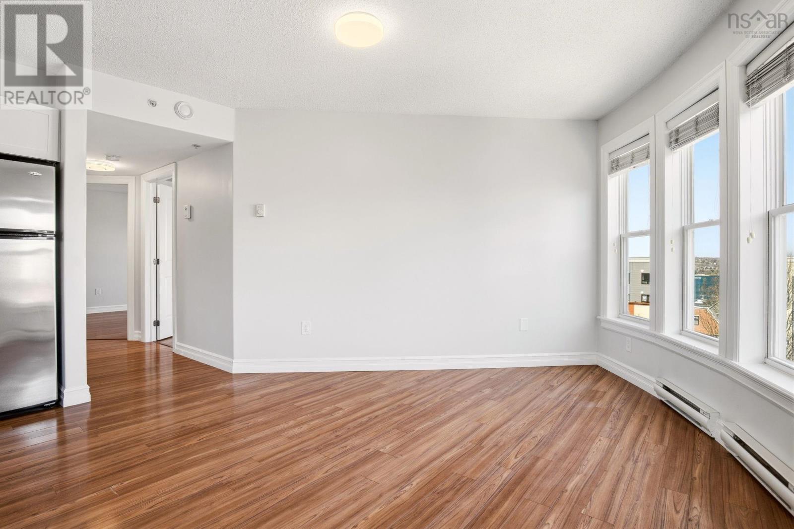 #601 5505 Falkland Street - 31