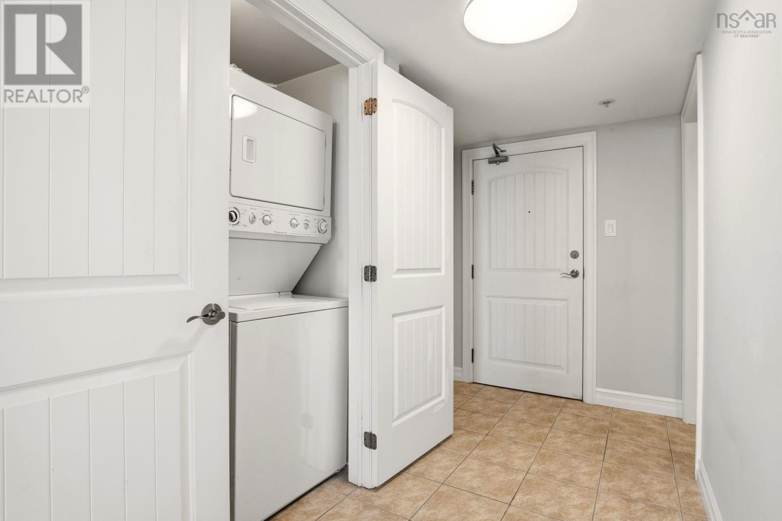 #601 5505 Falkland Street - 36