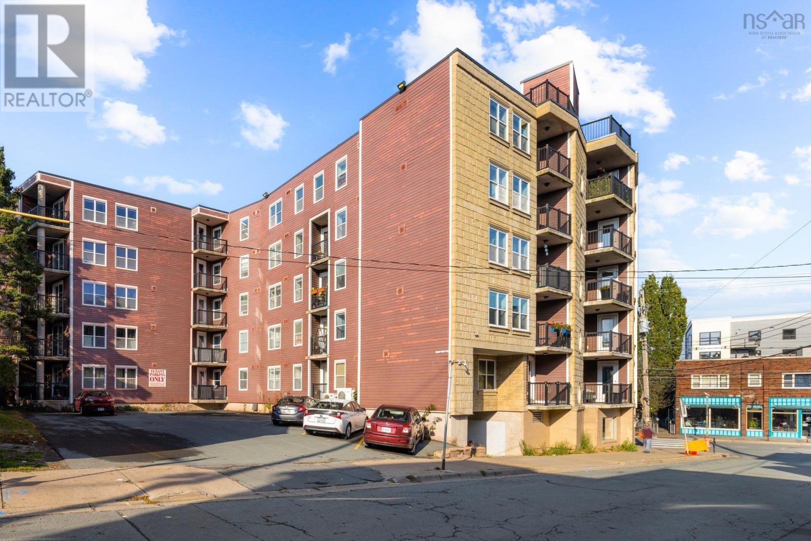 #601 5505 Falkland Street - 42