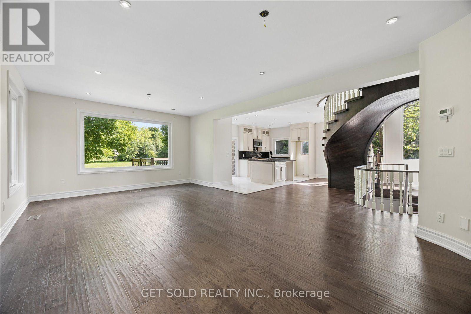 156 DUNCAN ROAD - 10