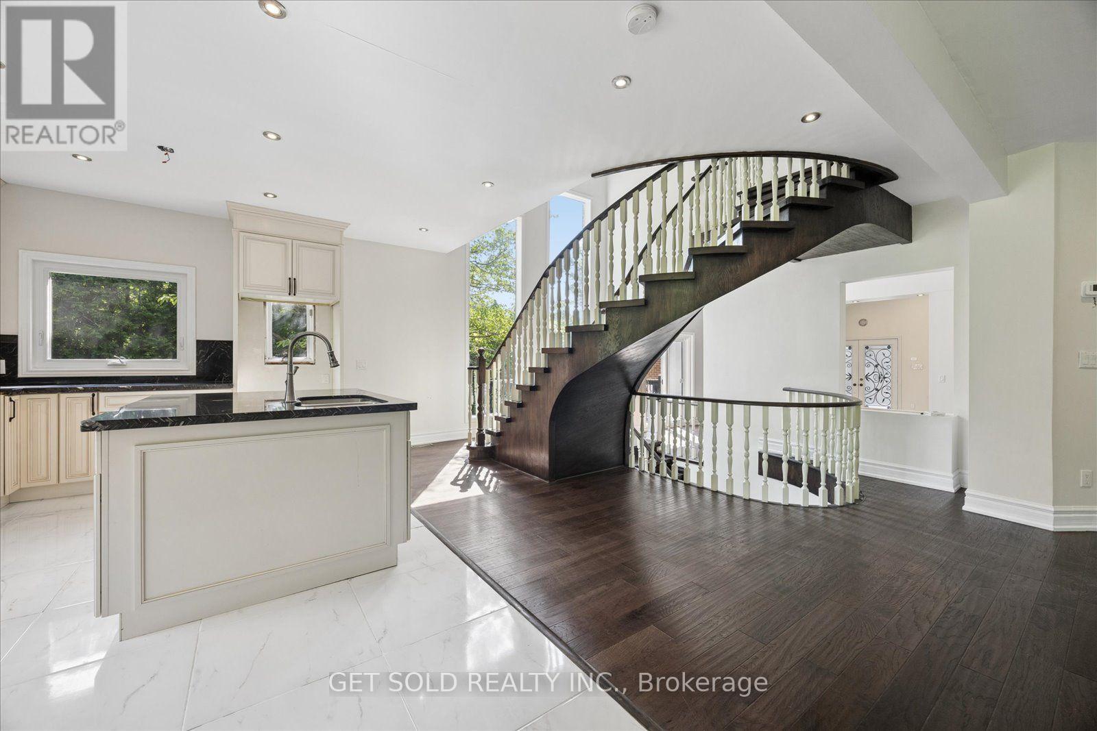 156 DUNCAN ROAD - 13