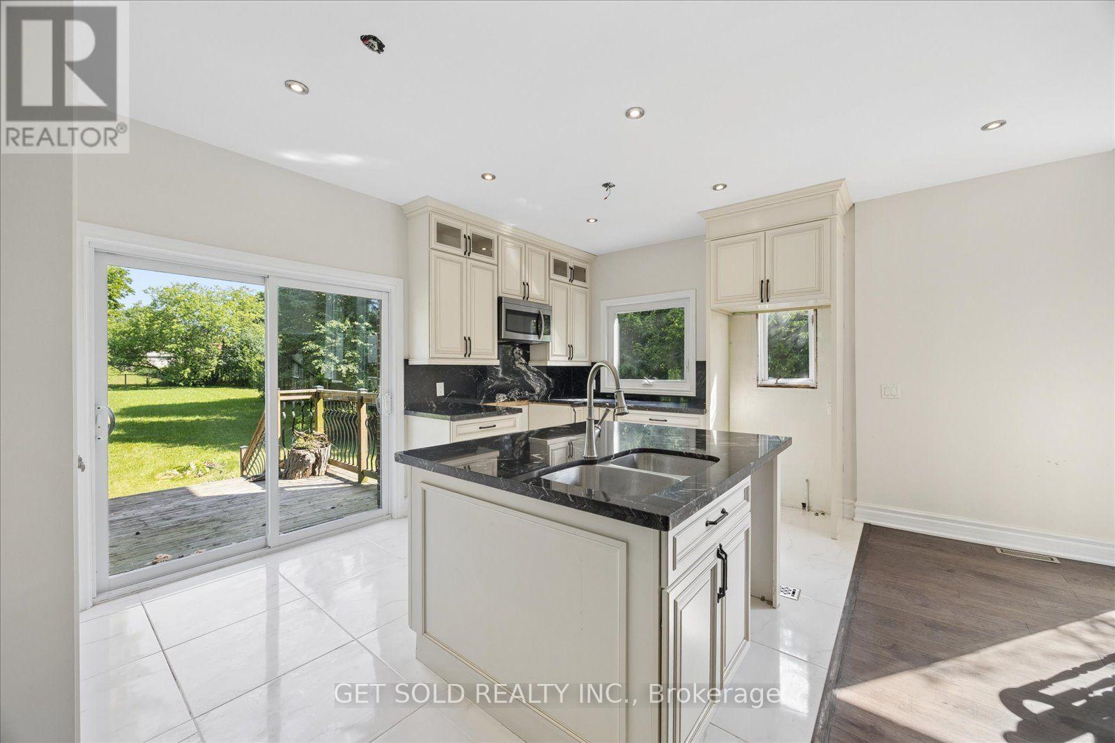 156 DUNCAN ROAD - 14