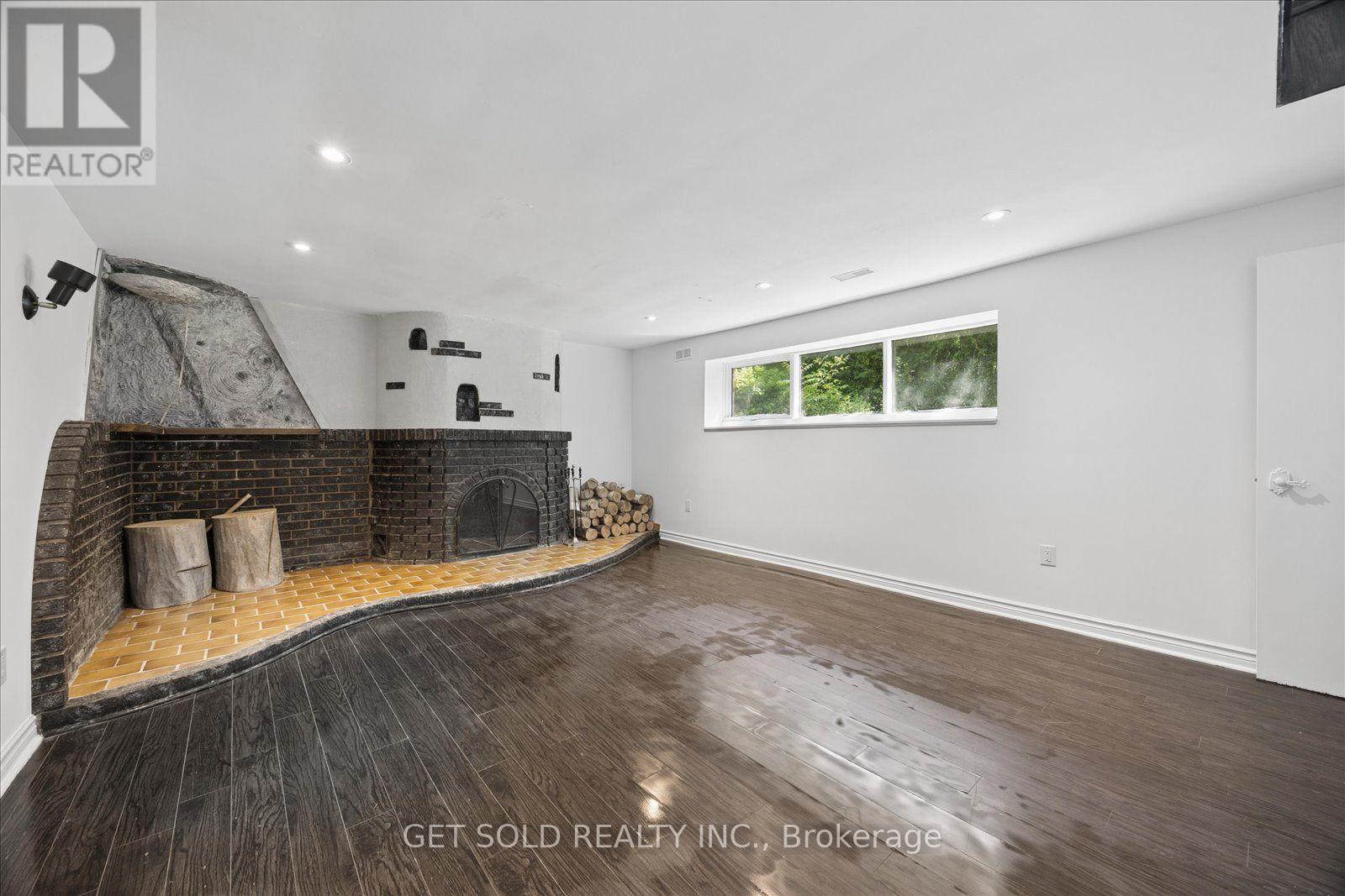 156 DUNCAN ROAD - 32