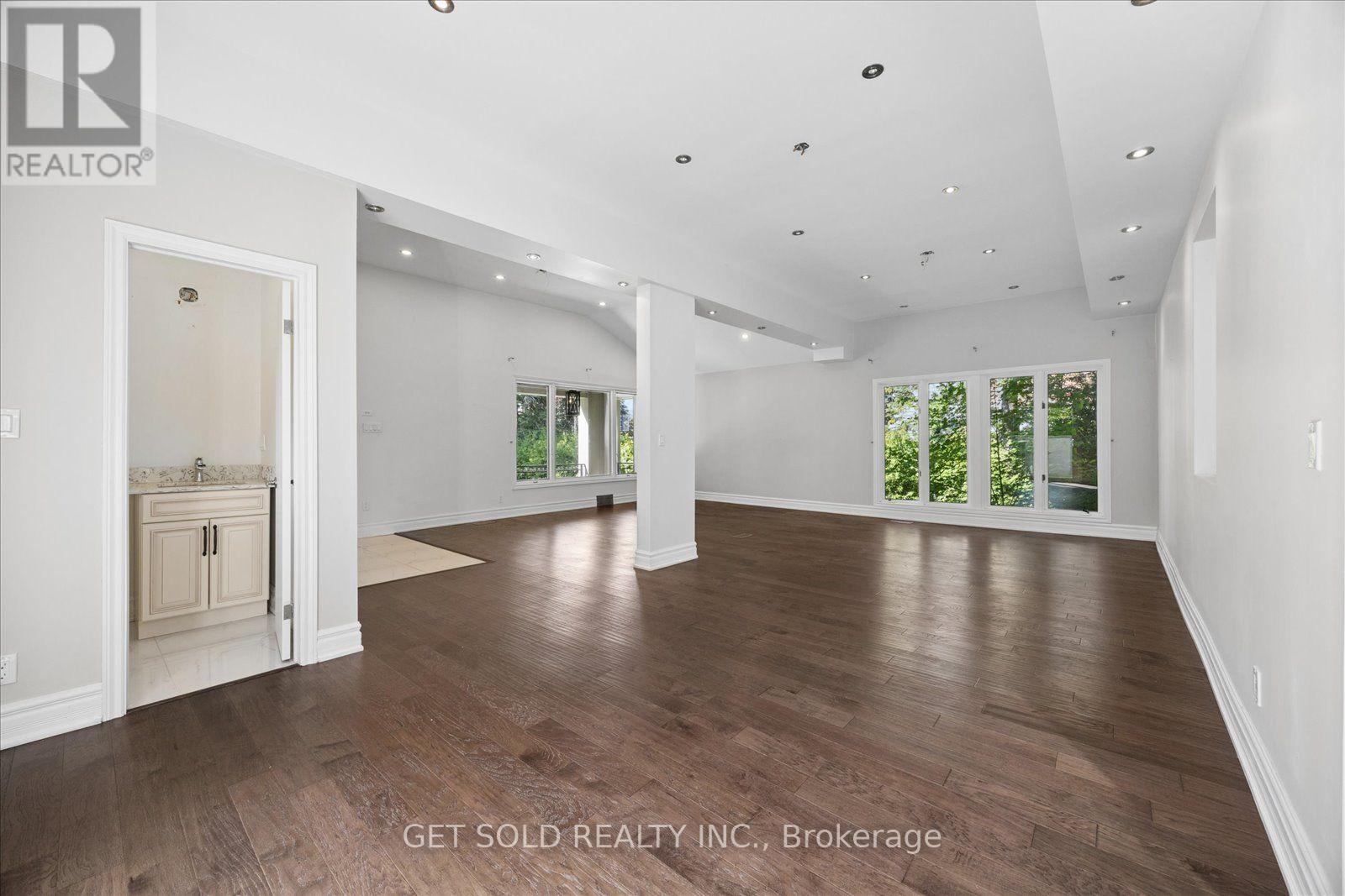 156 DUNCAN ROAD - 8