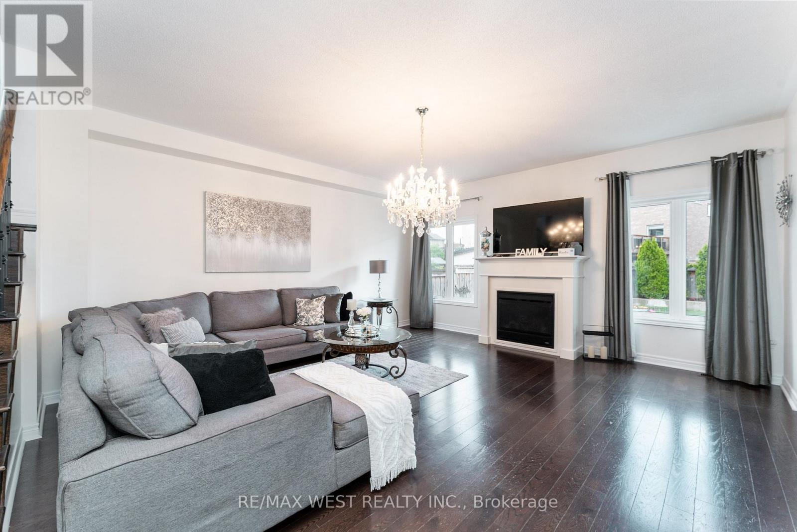 62 BROOKVIEW DRIVE - 11