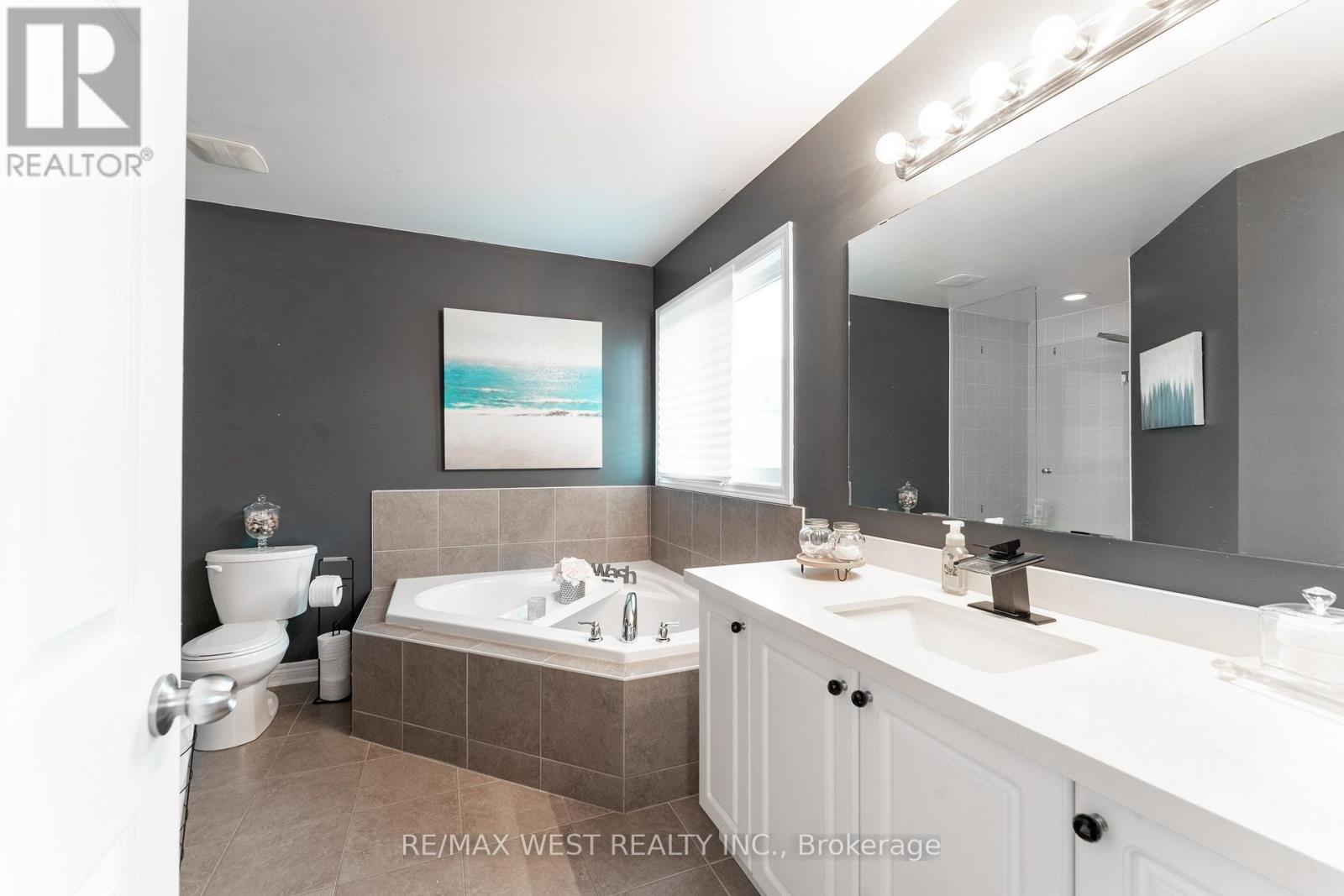 62 BROOKVIEW DRIVE - 27