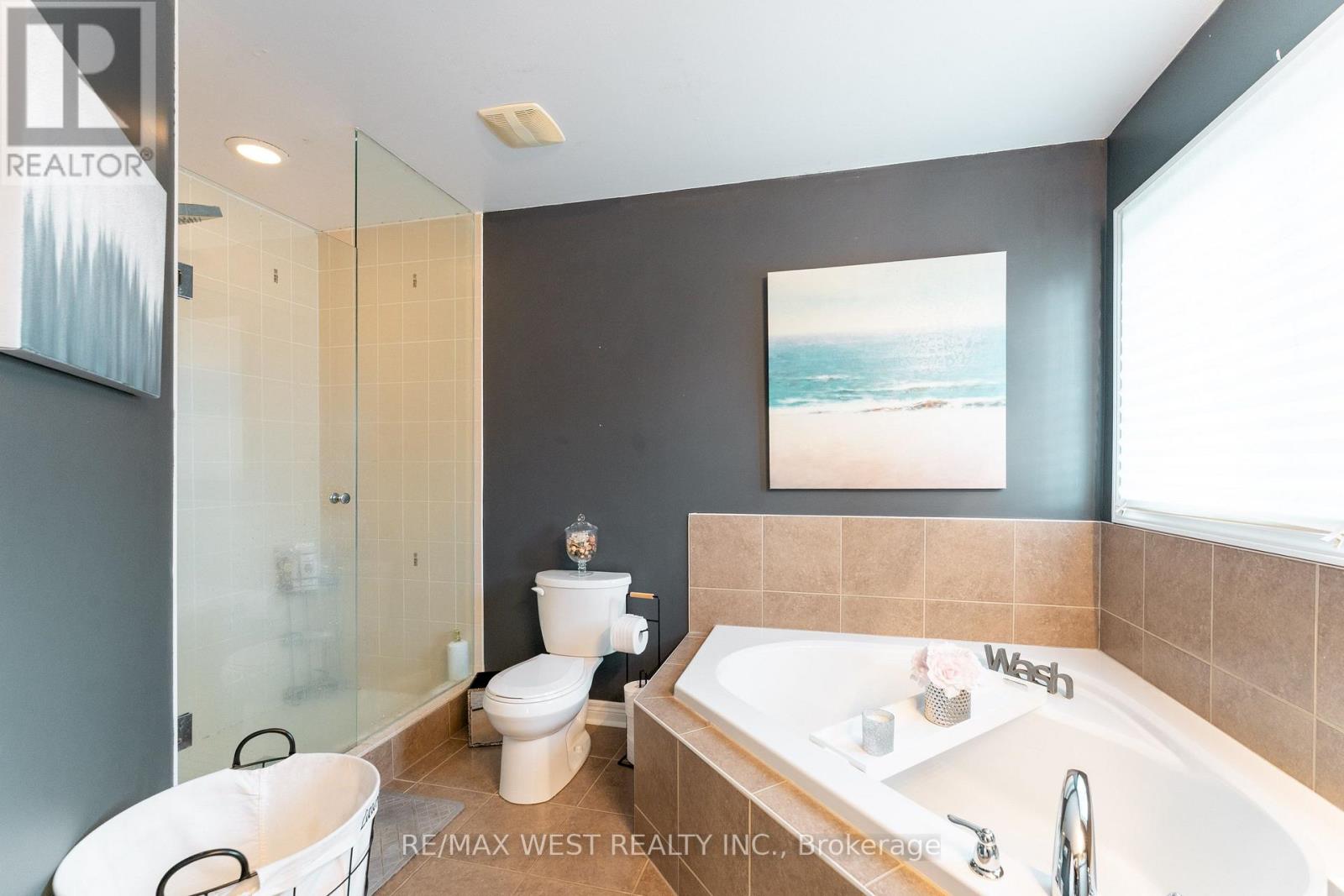 62 BROOKVIEW DRIVE - 28