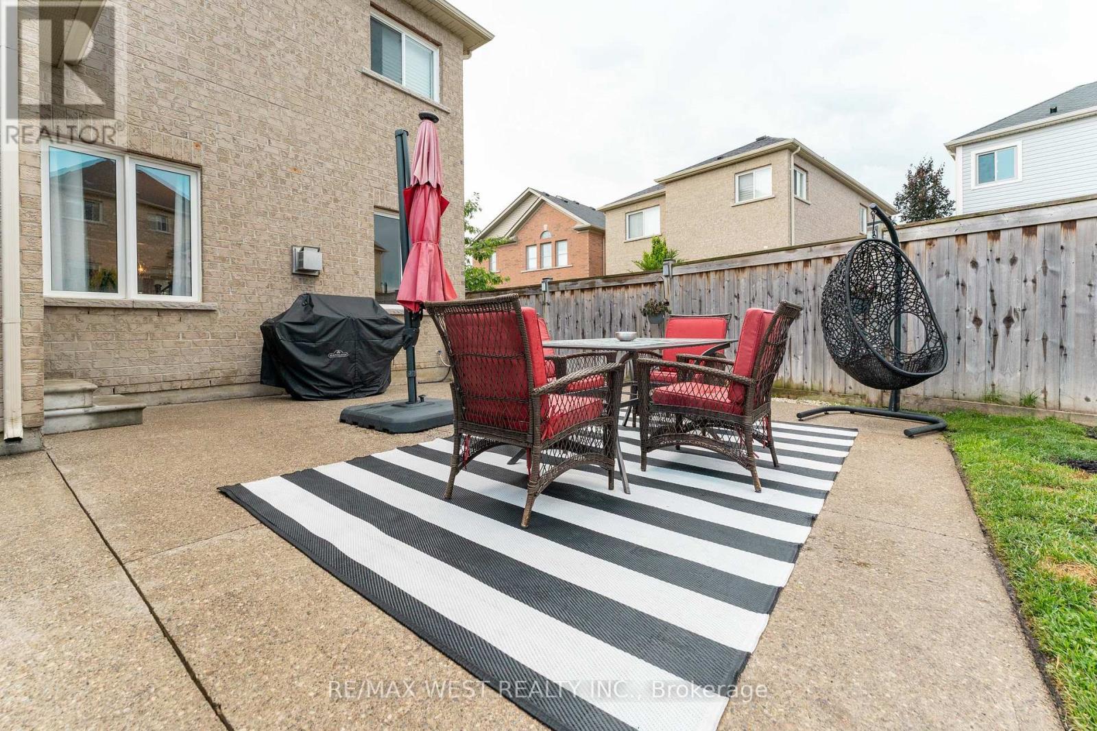 62 BROOKVIEW DRIVE - 32