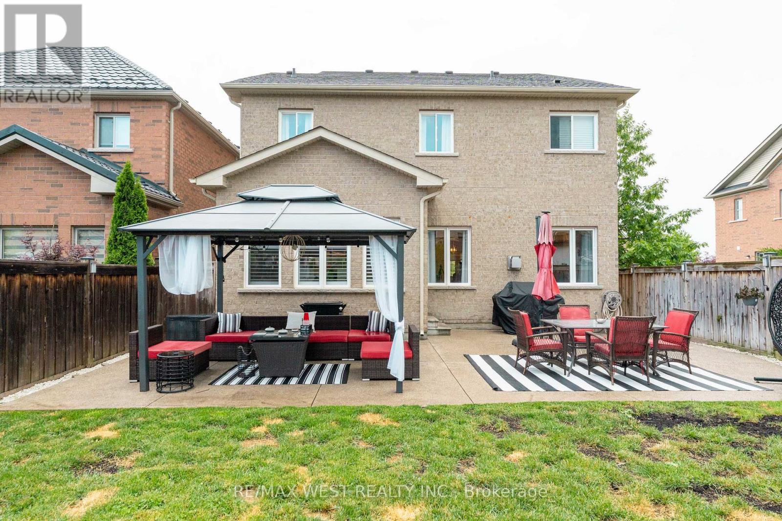 62 BROOKVIEW DRIVE - 35