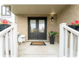 Bedroom 2 - 62 Brookview Drive, Bradford West Gwillimbury, ON L3Z0S5 Photo 6