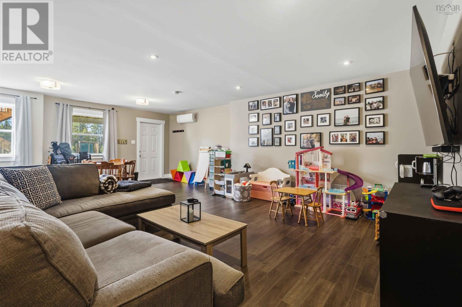 159 Summit Crescent - 30