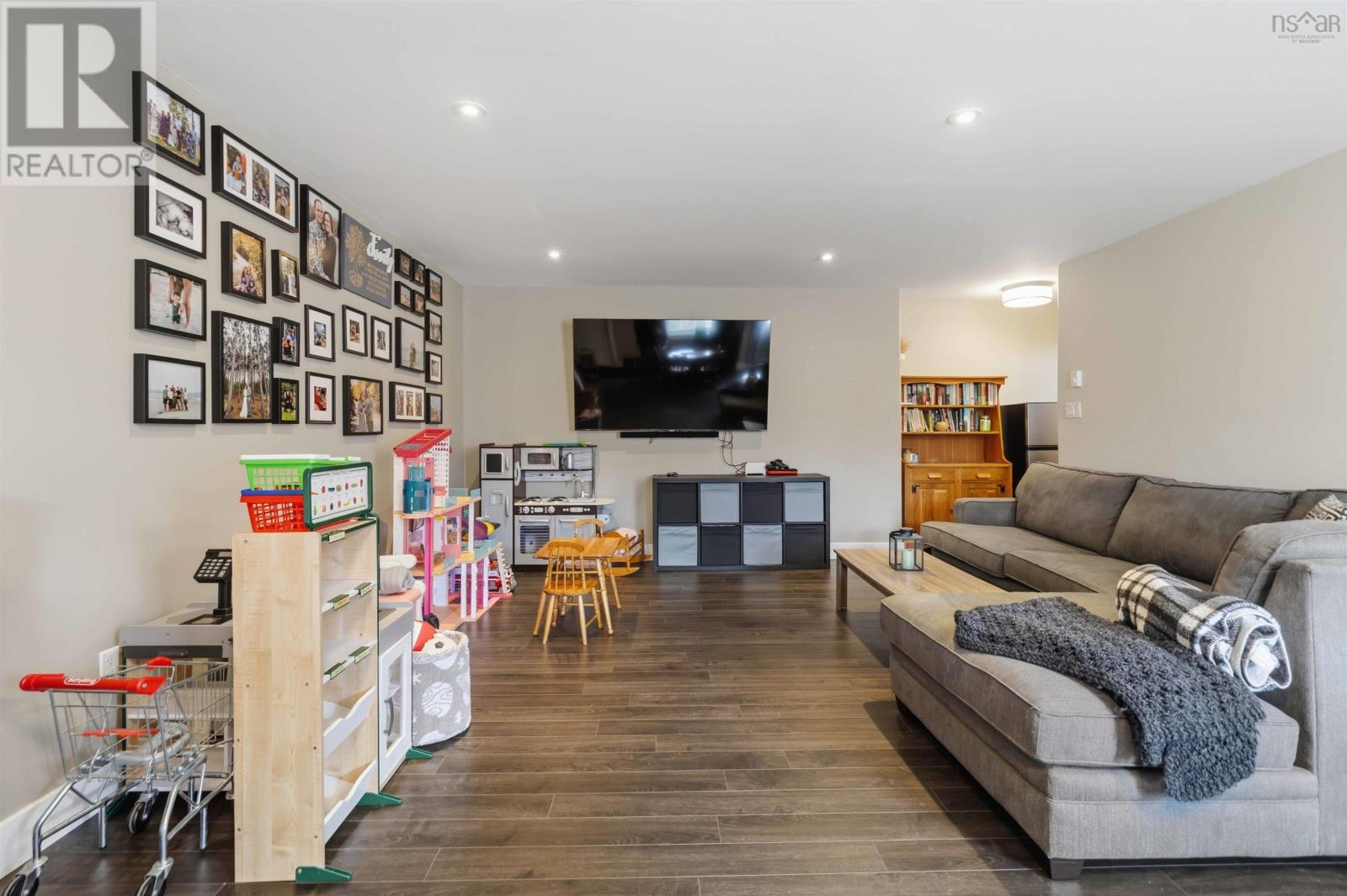 159 Summit Crescent - 33