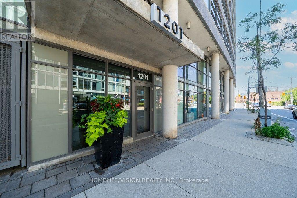 #804 1201 DUNDAS STREET E - 3