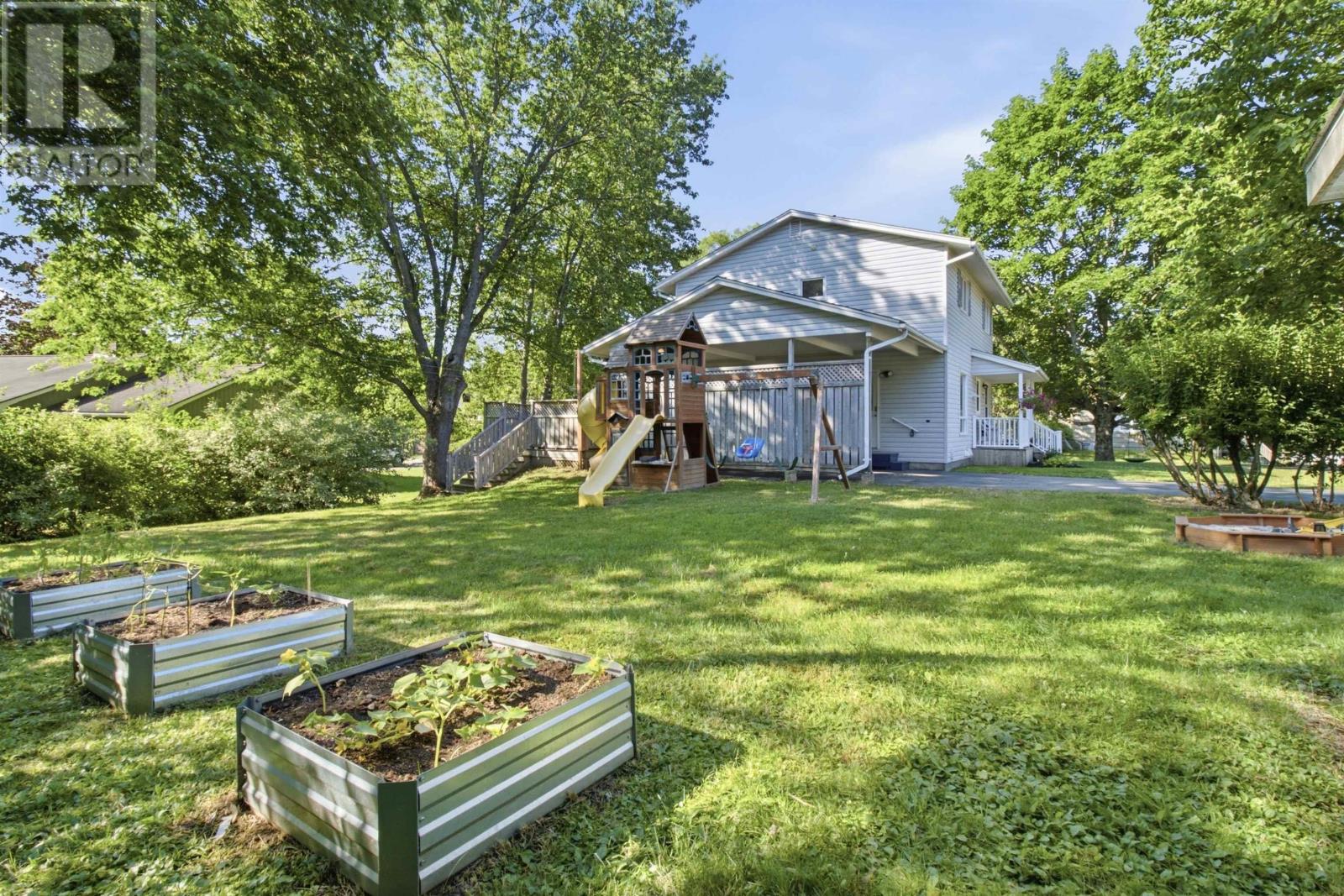 2 Chandler Lane - Image 37