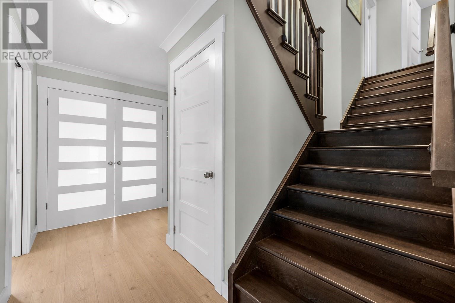 121 Cheeseman Drive - 12