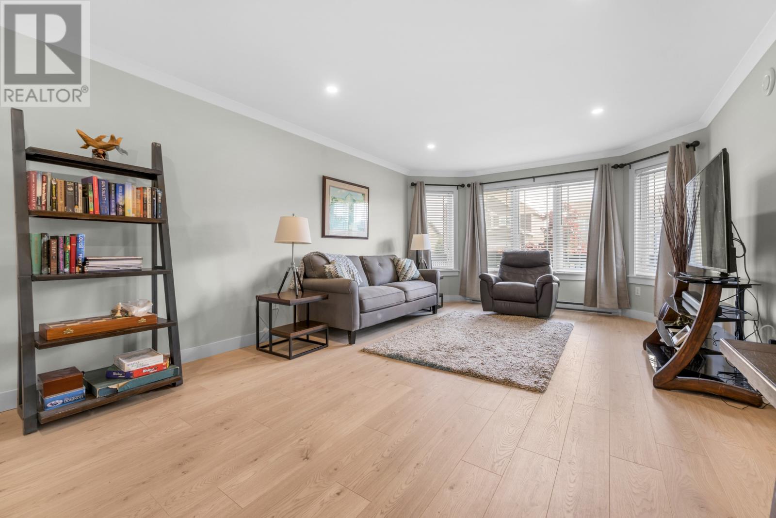 121 Cheeseman Drive - 16