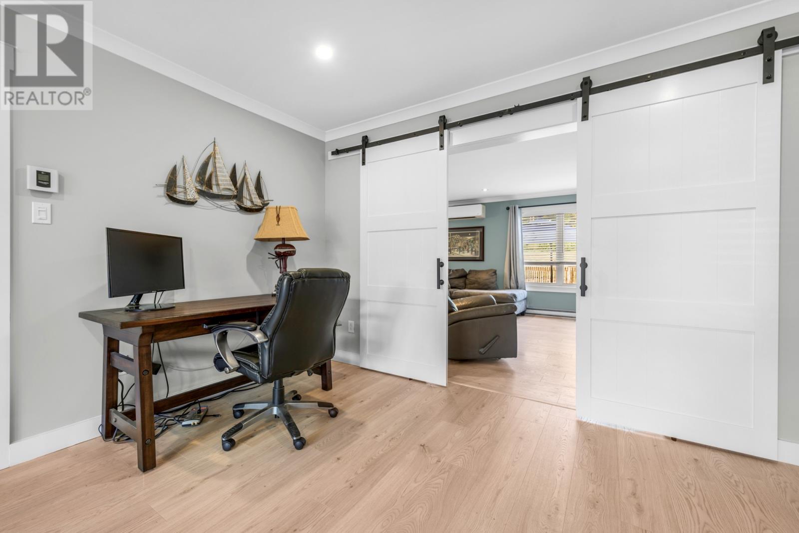 121 Cheeseman Drive - 18