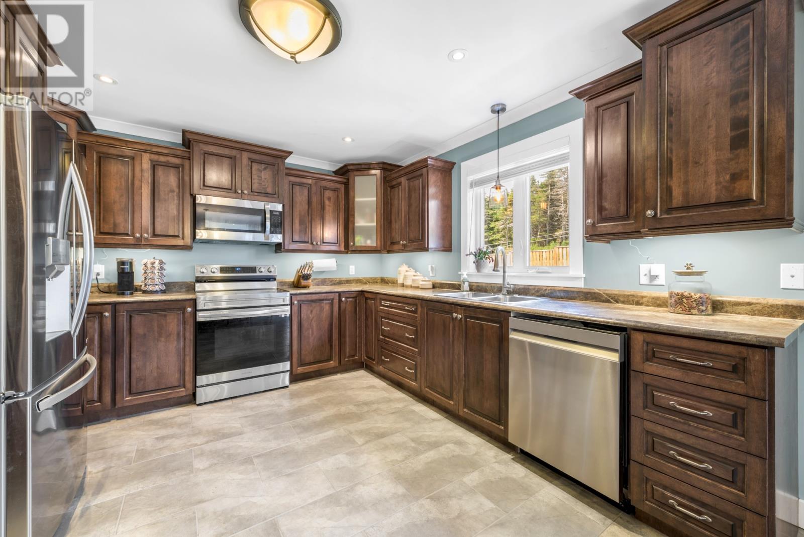121 Cheeseman Drive - 23