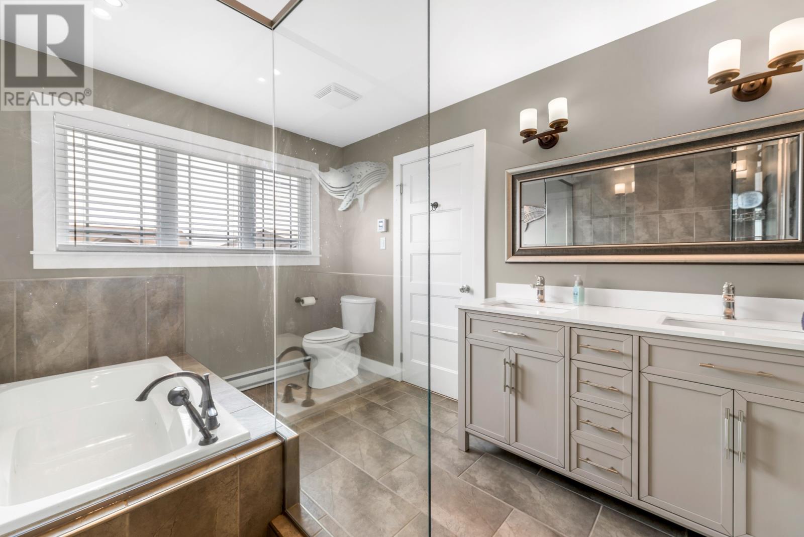 121 Cheeseman Drive - 40