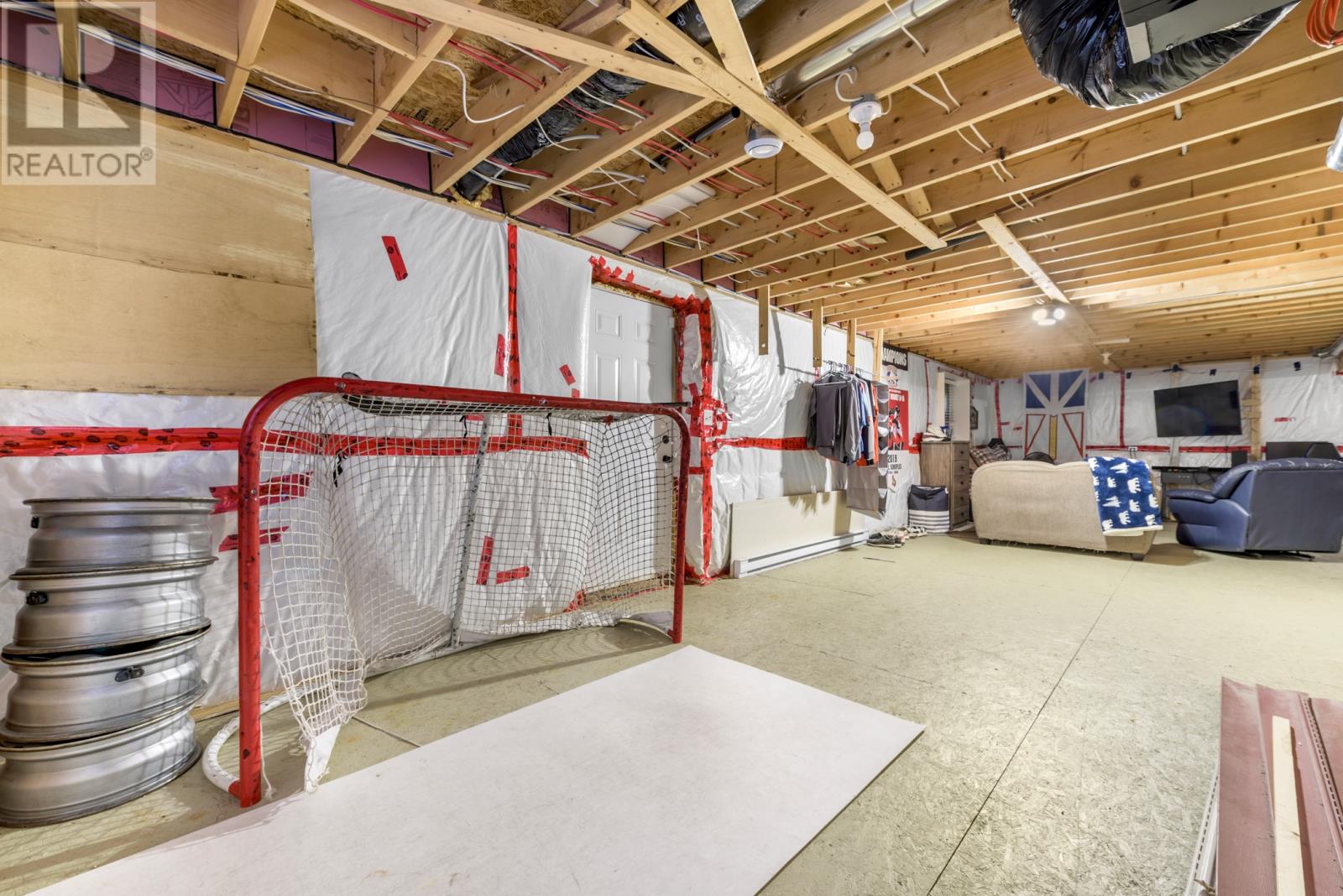 121 Cheeseman Drive - 43
