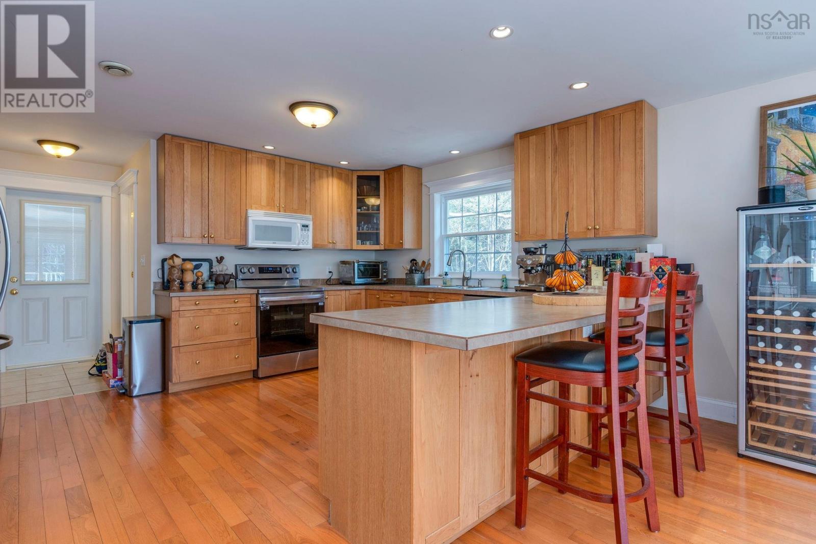 69 Meadowbrook Drive - 13