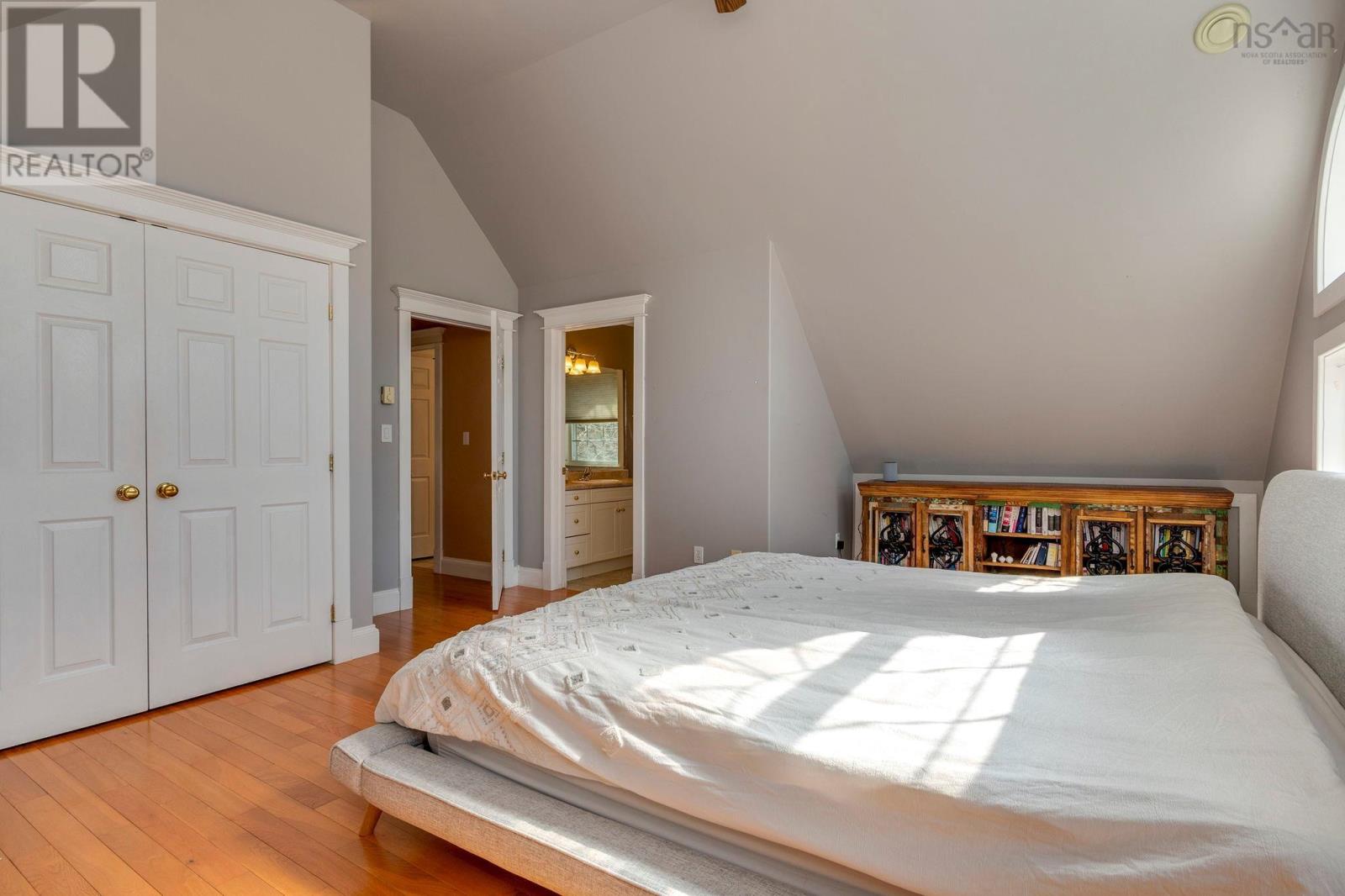 69 Meadowbrook Drive - 27