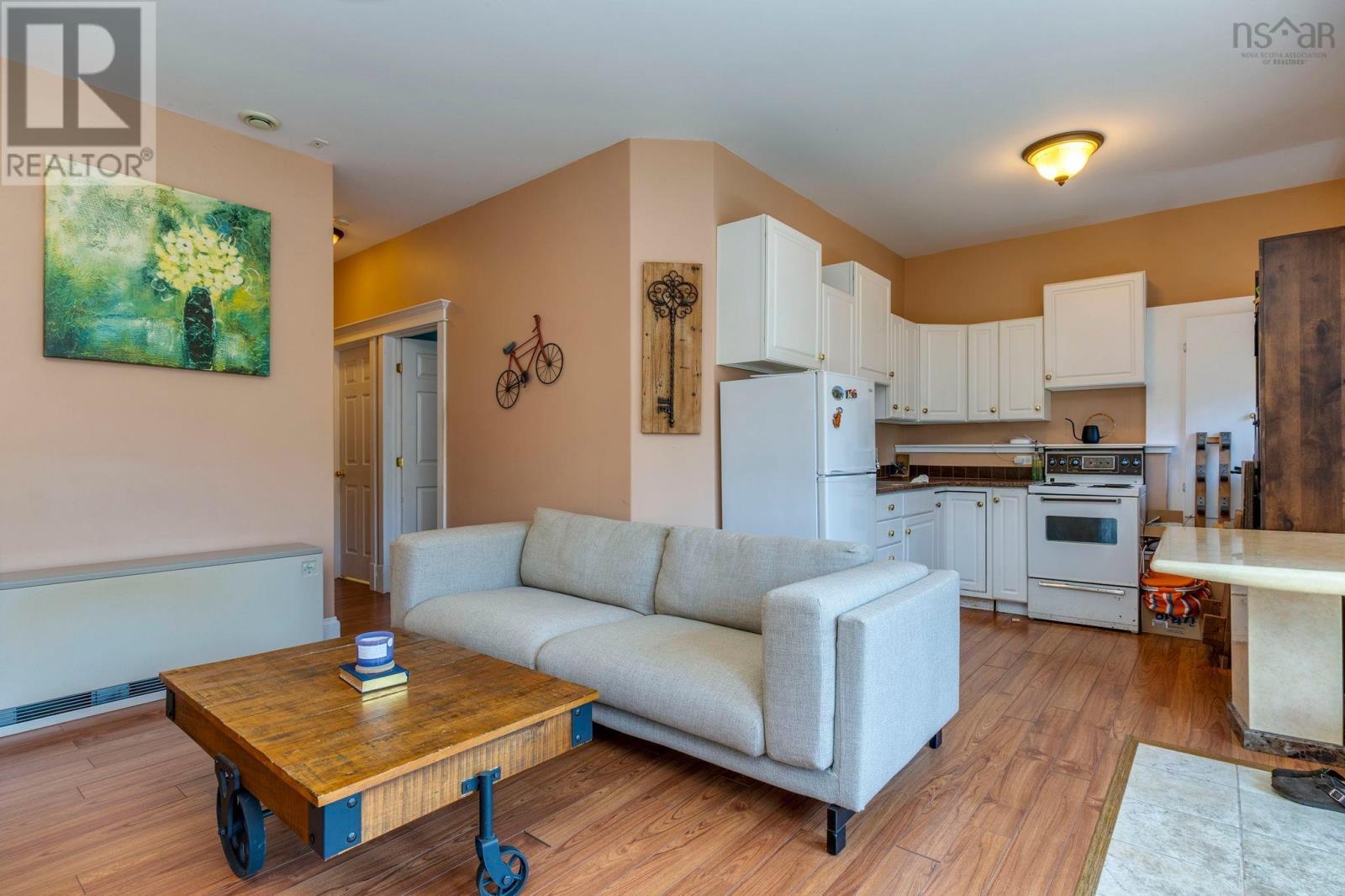 69 Meadowbrook Drive - 39
