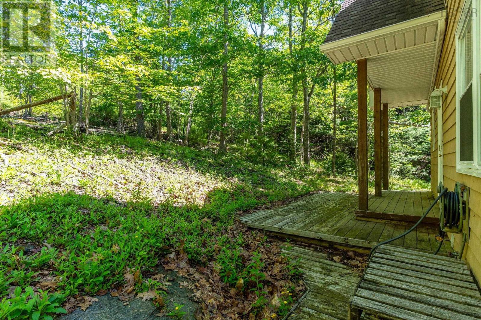 69 Meadowbrook Drive - 44