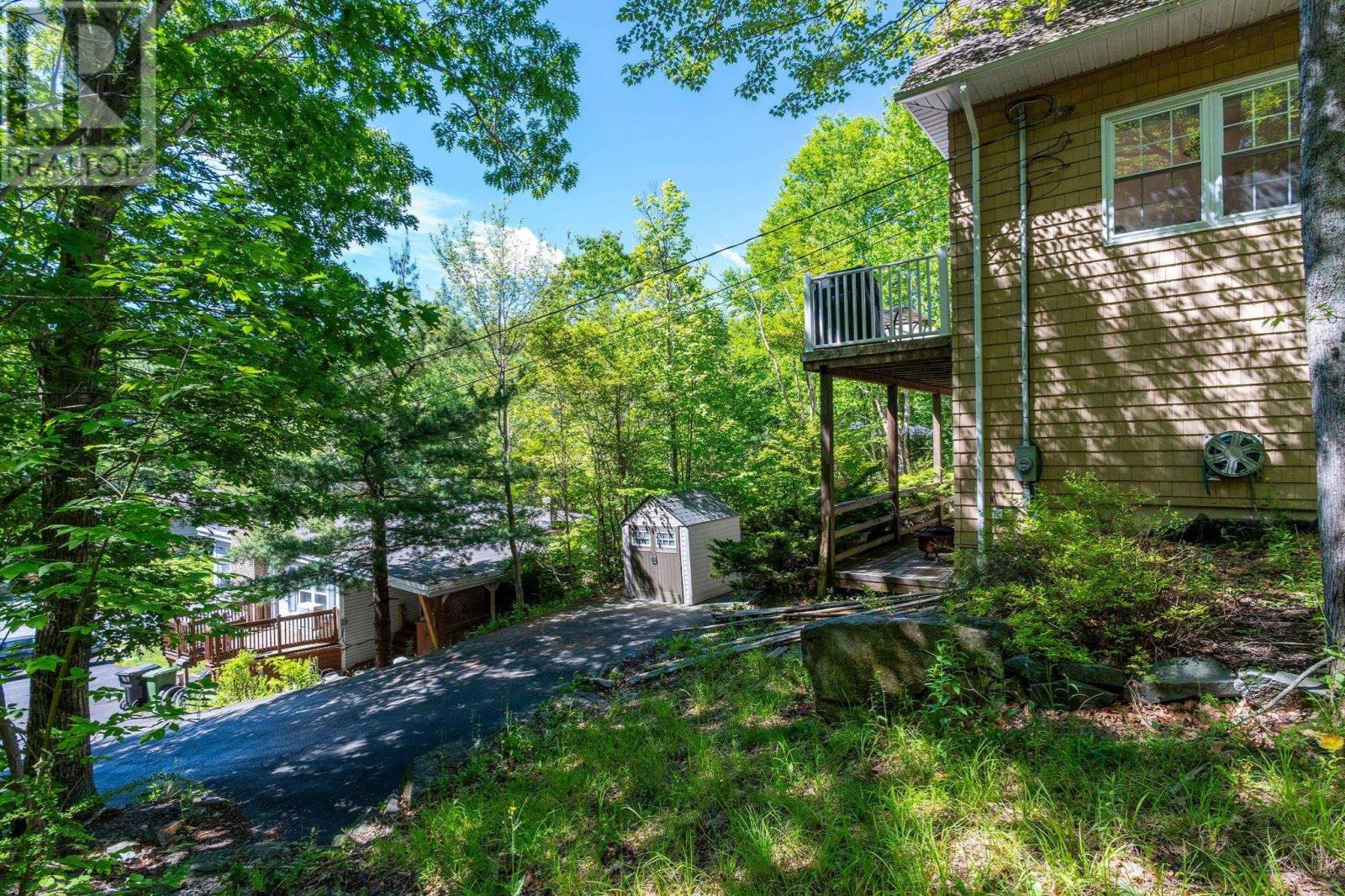 69 Meadowbrook Drive - 46