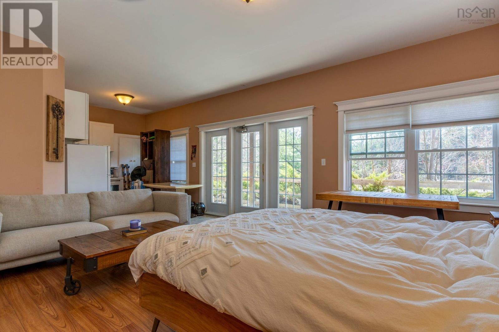 69 Meadowbrook Drive - 38