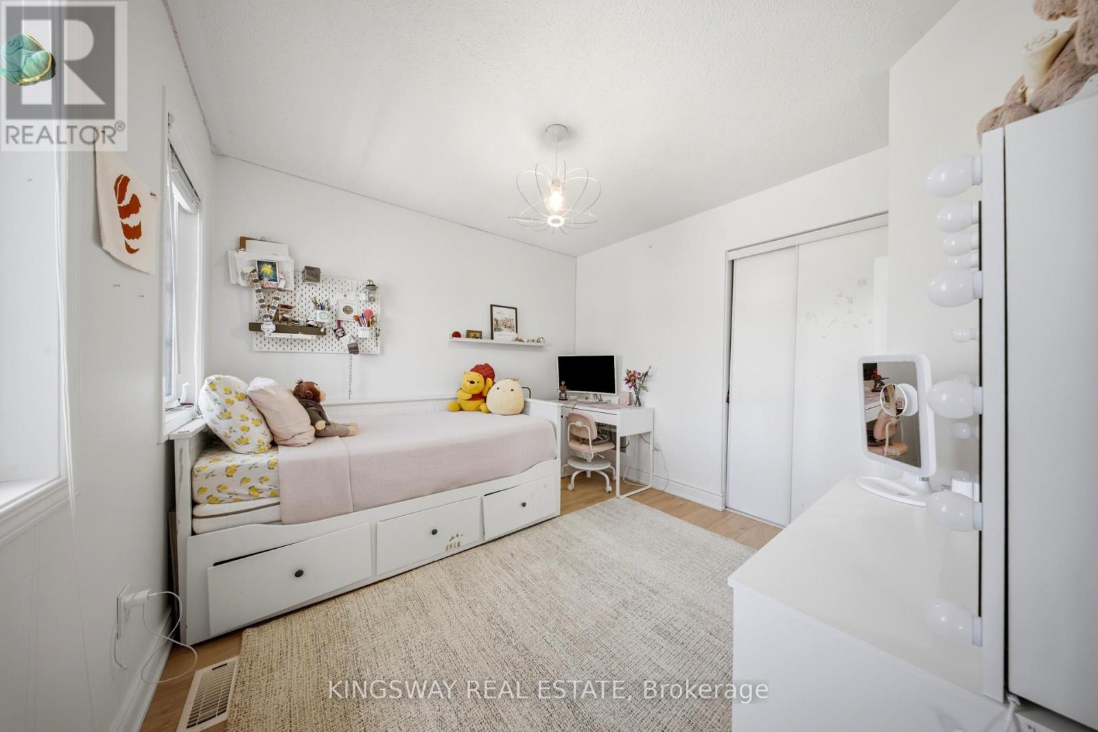 1032 DIEFENBAKER STREET - Image 10