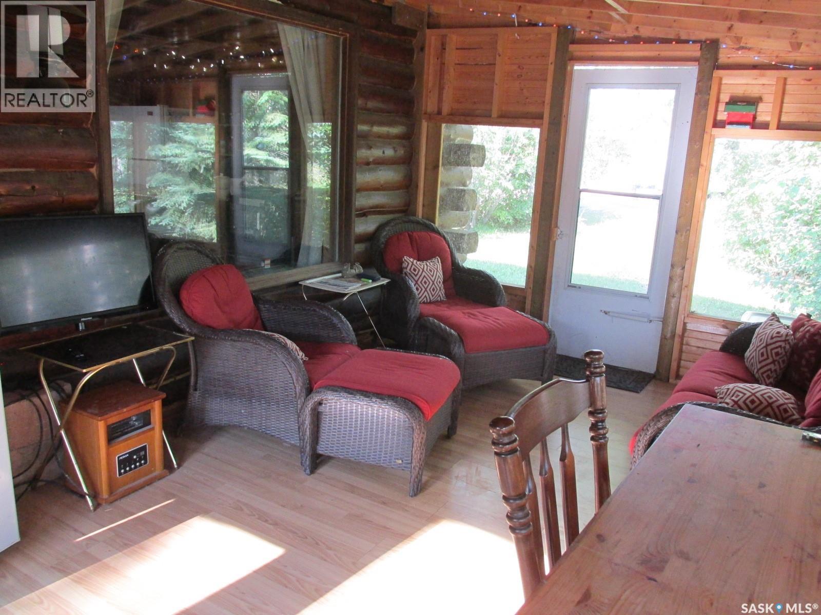 #6 Scot's Landing - log cabin near Nipawin - 7