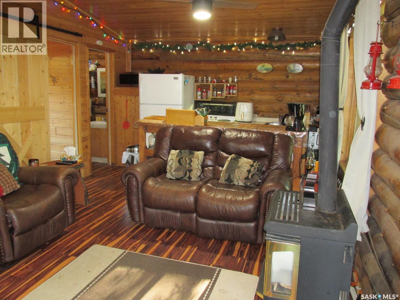 #6 Scot's Landing - log cabin near Nipawin - 9