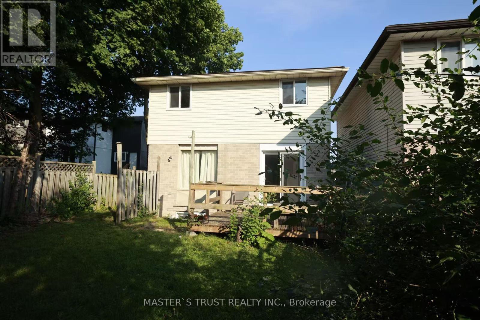 5 THORNBERRY COURT - 21