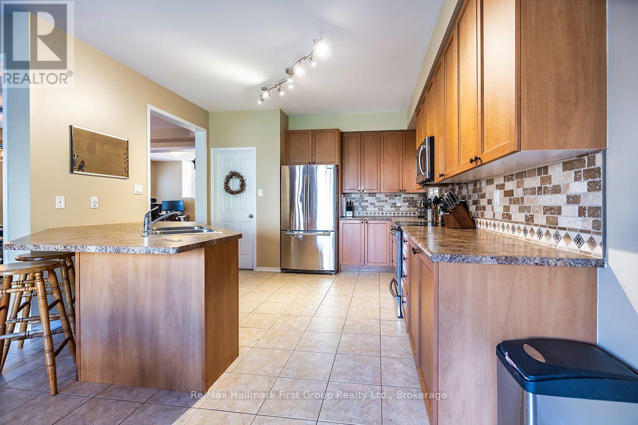 1620 BADGLEY DRIVE - 7