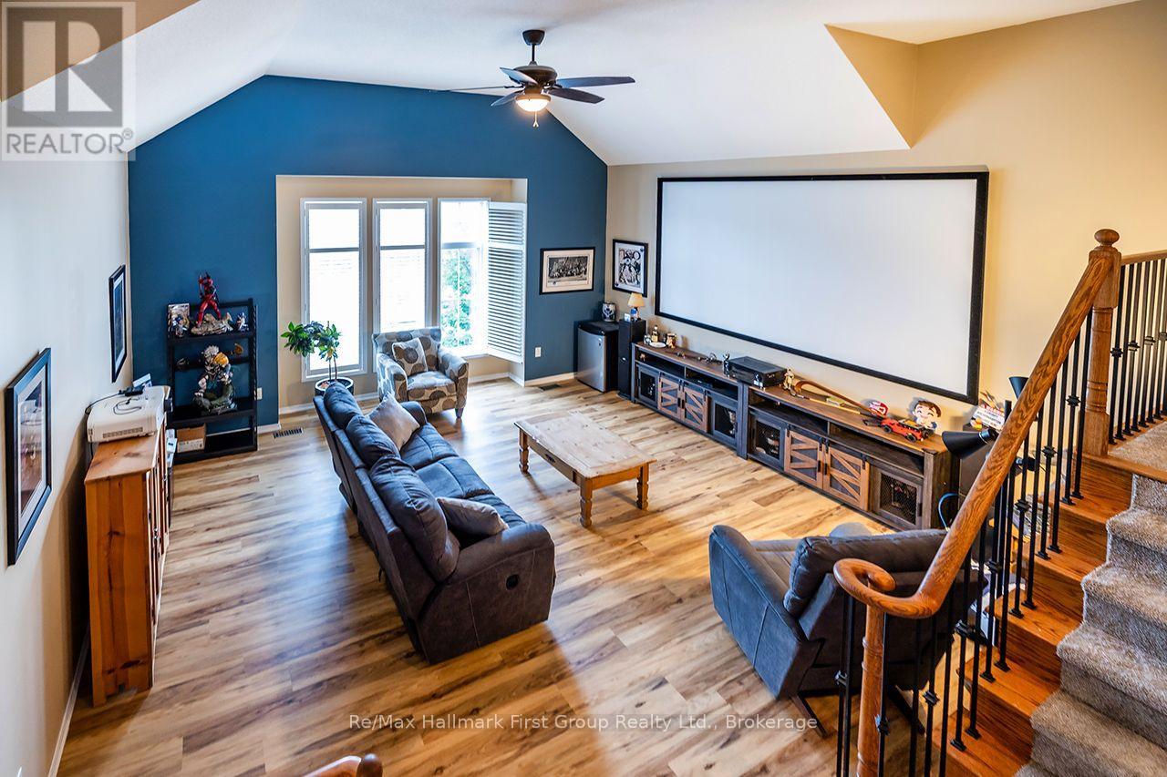 1620 BADGLEY DRIVE - 13