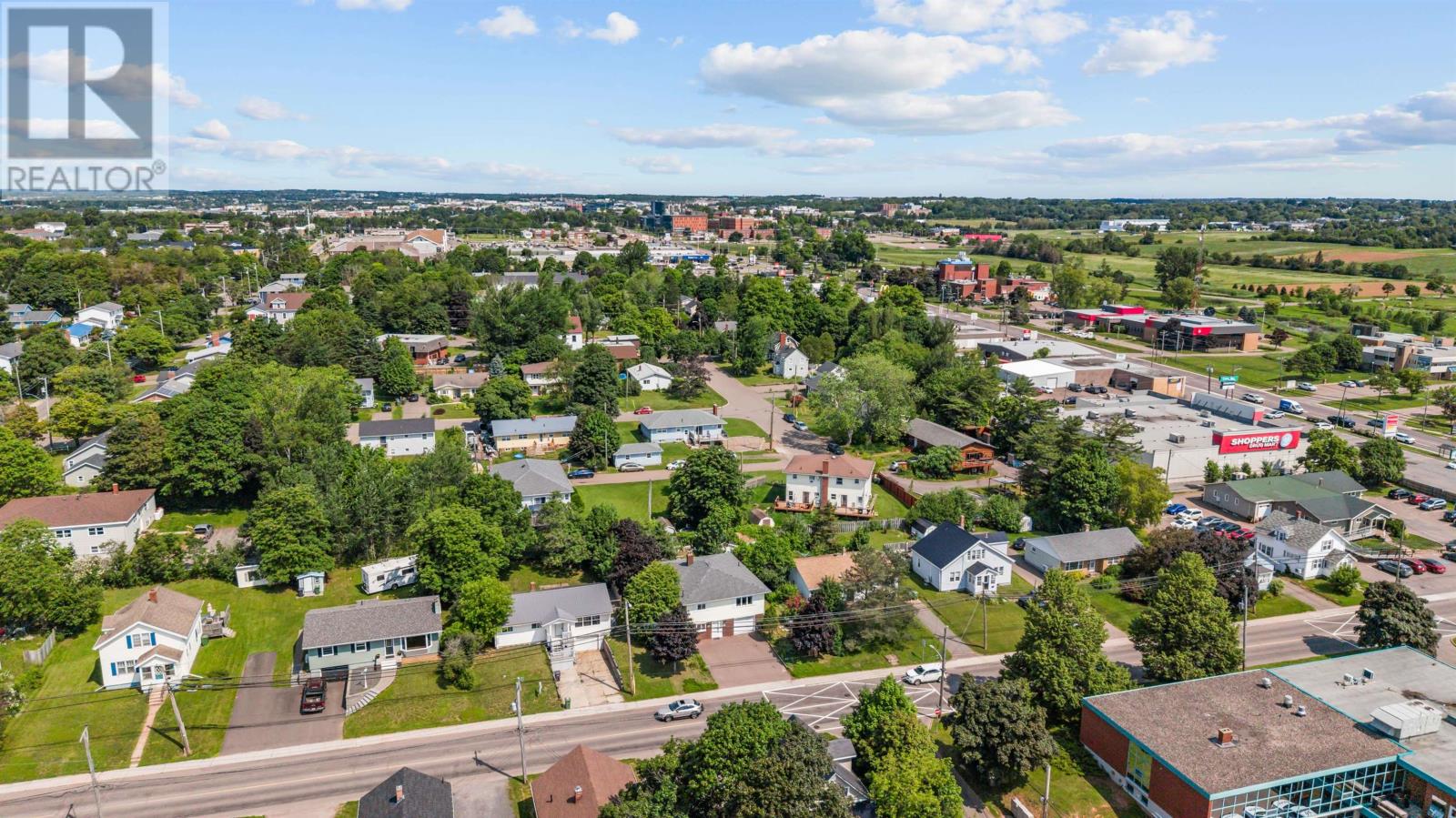 21 KIRKWOOD Drive - 35
