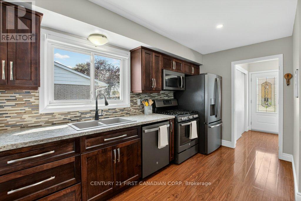 108 LAWRENCE AVENUE - 12