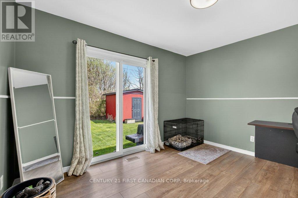 108 LAWRENCE AVENUE - 17