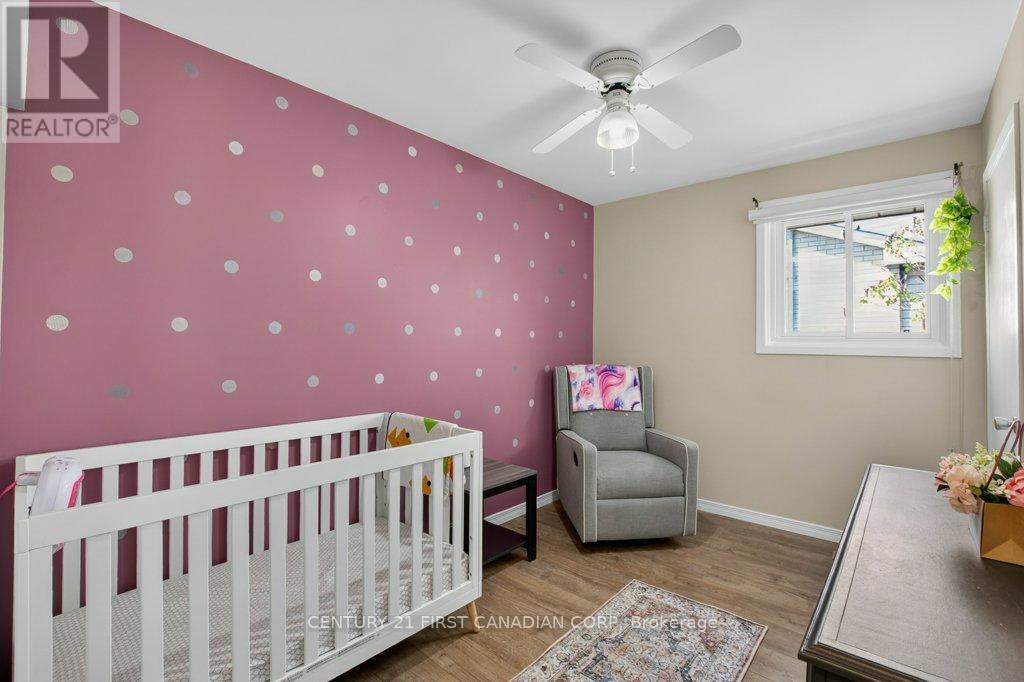 108 LAWRENCE AVENUE - 21