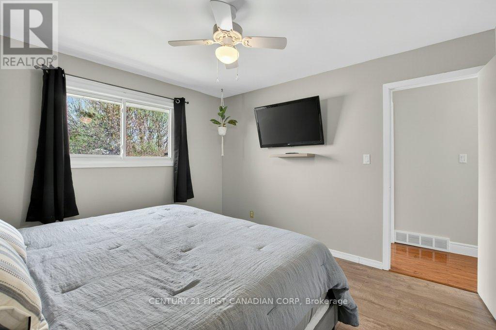 108 LAWRENCE AVENUE - 16