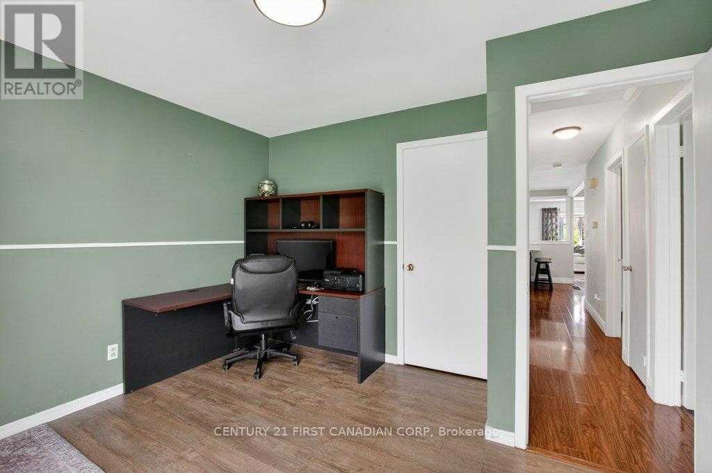 108 LAWRENCE AVENUE - 18